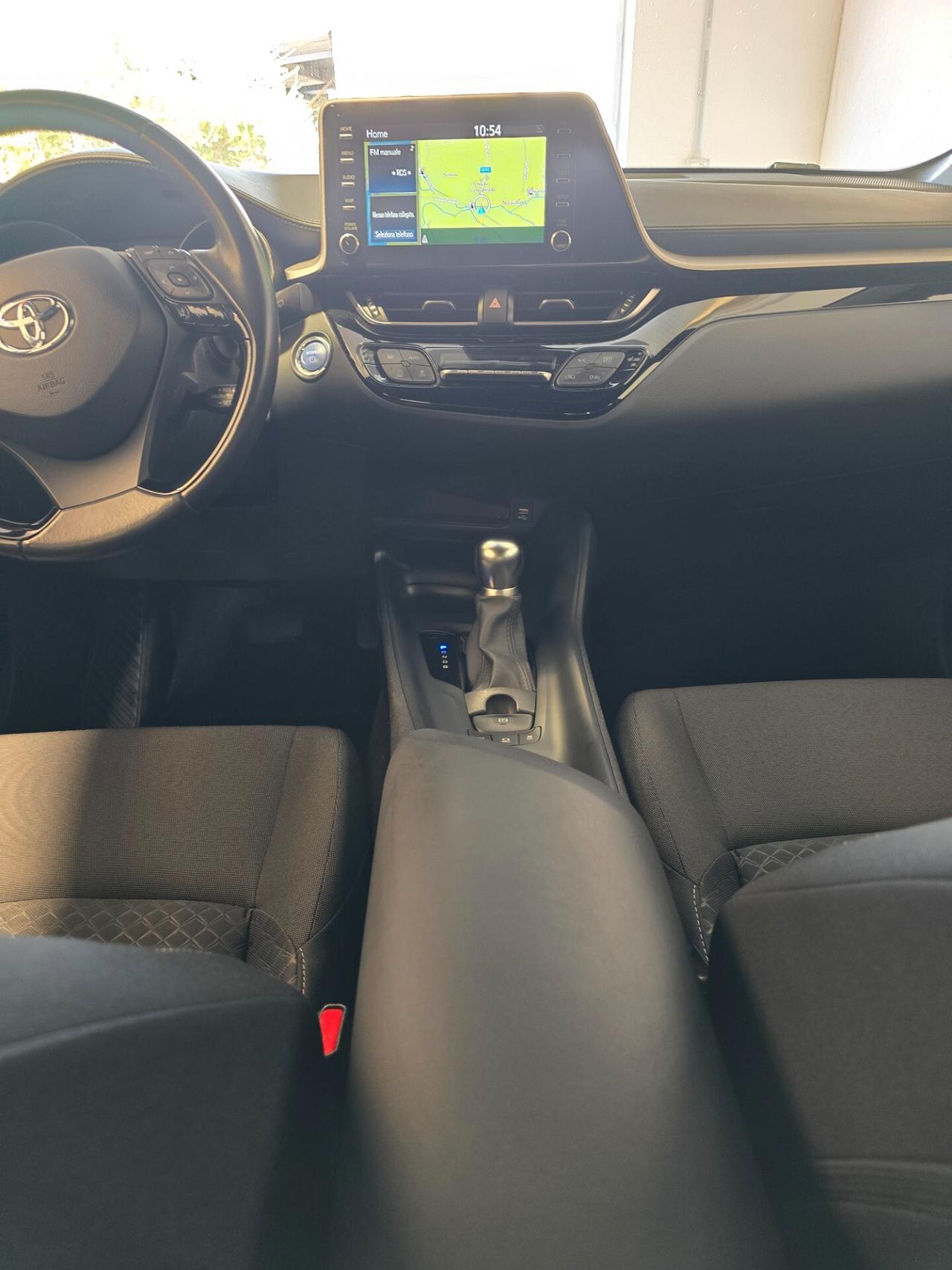 Toyota C-HR 1.8 Hybrid E-CVT Active
