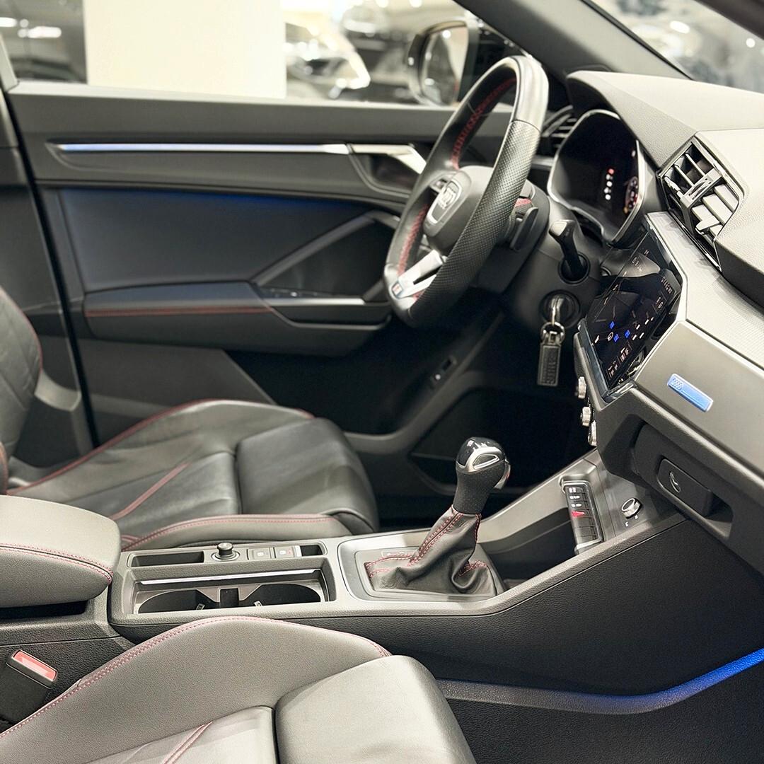 Audi Q3 Sportback 35 TDI Identity Black |tetto apribile|