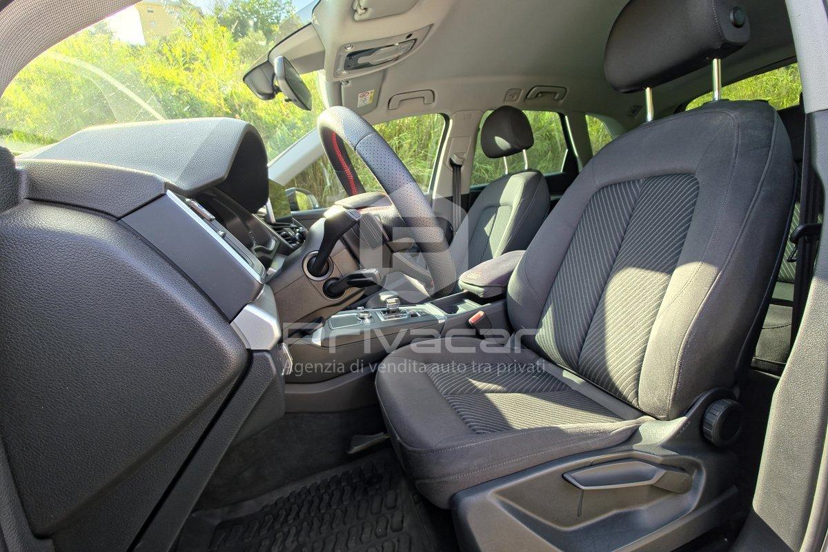 AUDI Q5 35 TDI quattro S tronic Business Sport