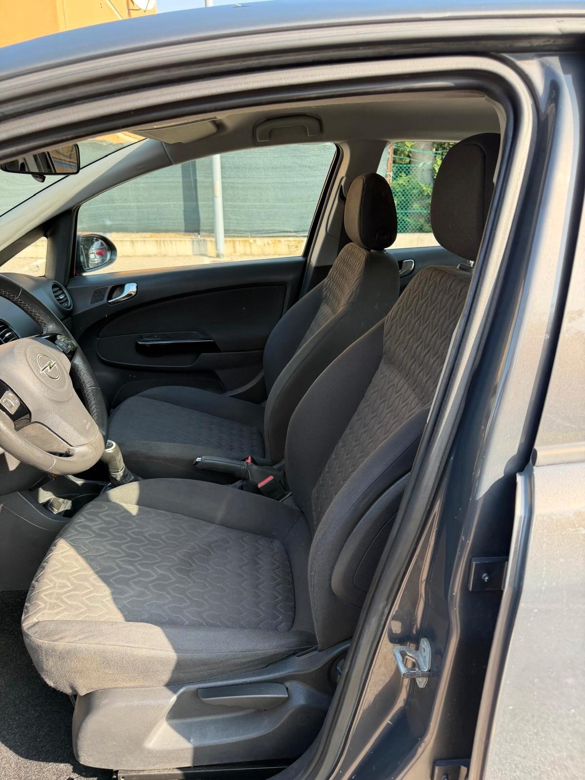 Opel Corsa 1.3 cdti - NEOPATENTATI - 12 MESI DI GARANZIA -