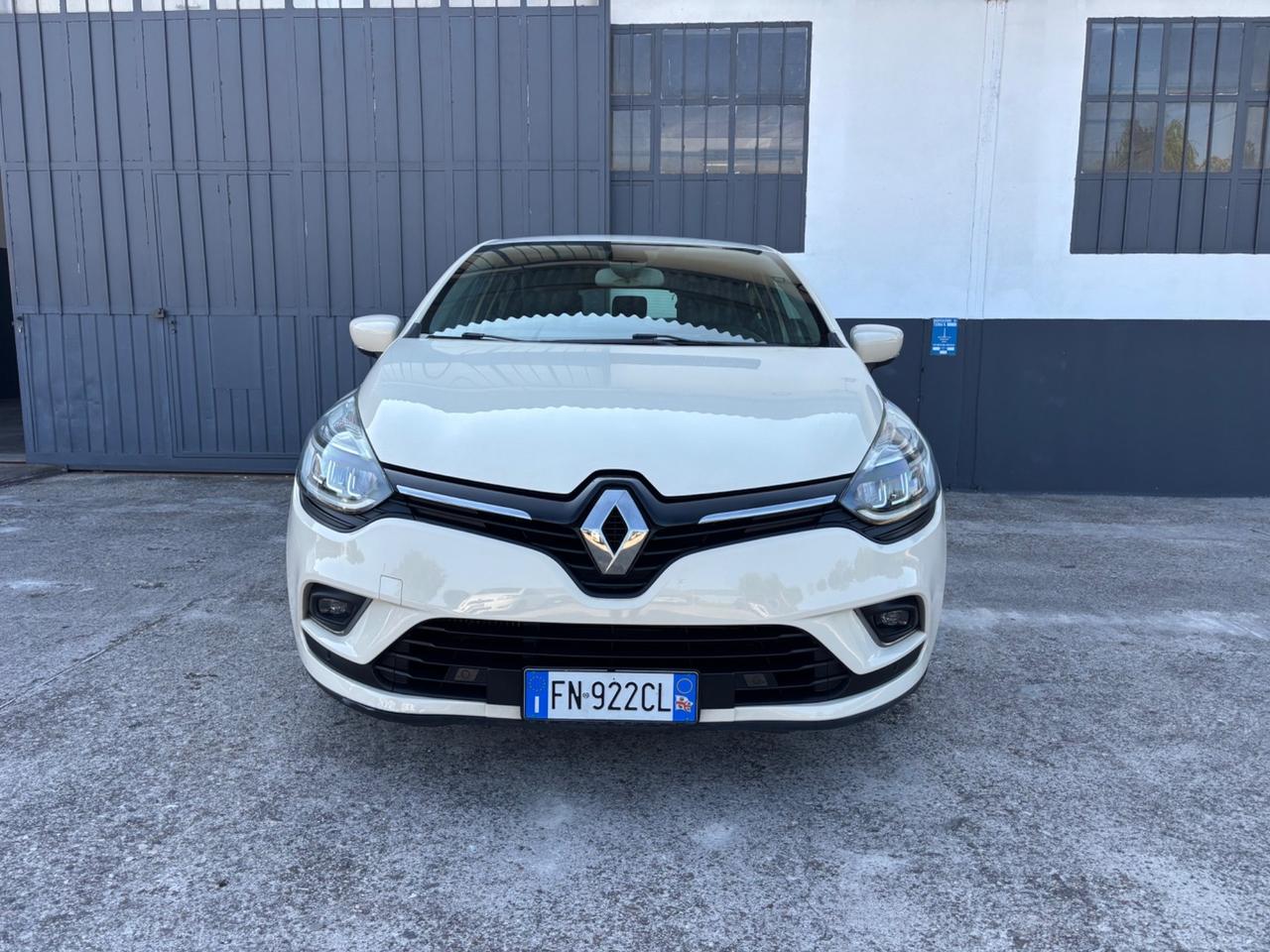 Renault Clio 1.2 benzina.Neopatentati.Garanzia 12mesi