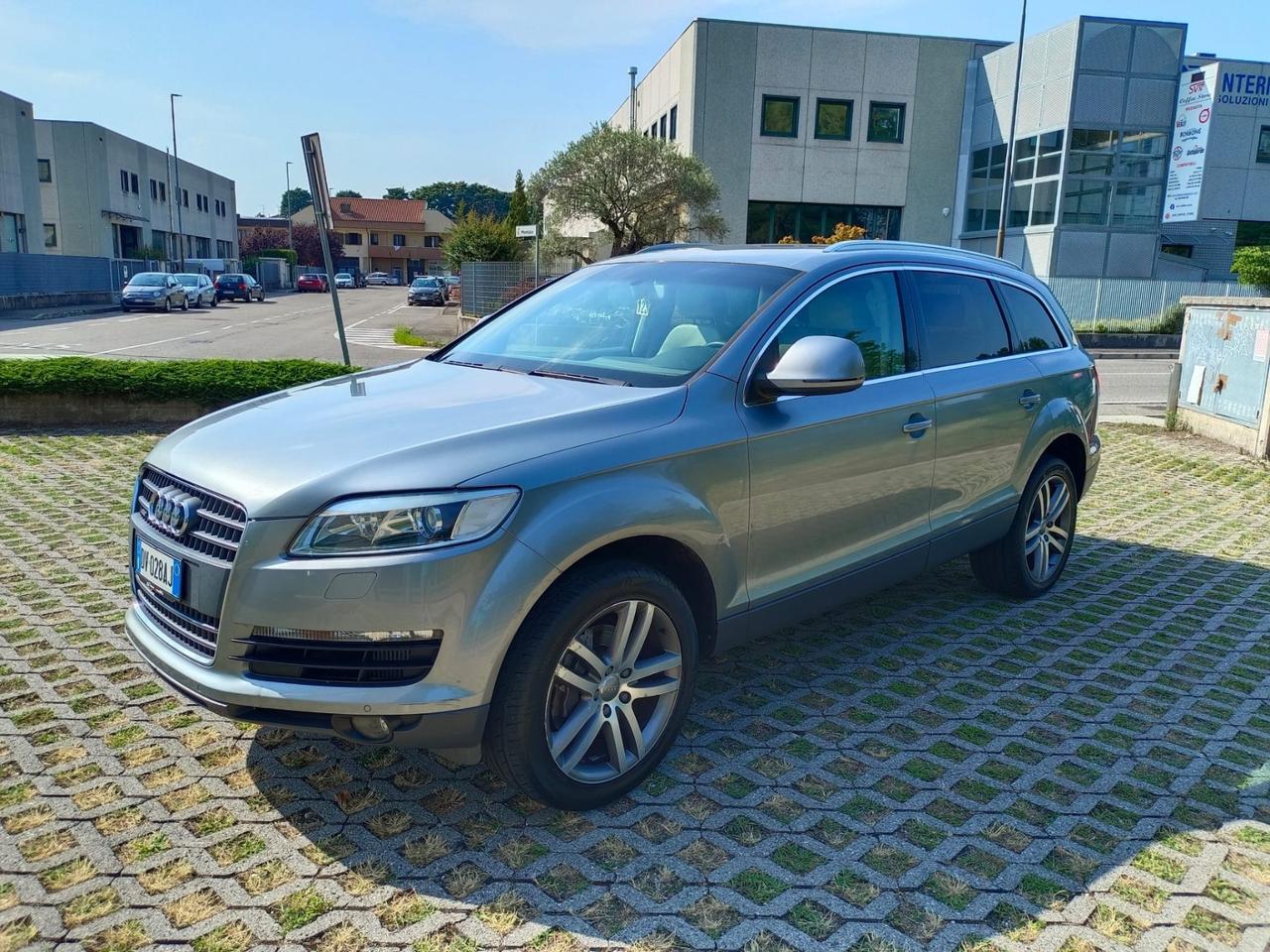 Audi Q7 3.0 V6 TDI 240 CV quattro tiptronic Advanced*Navi*Xenon*Pelle