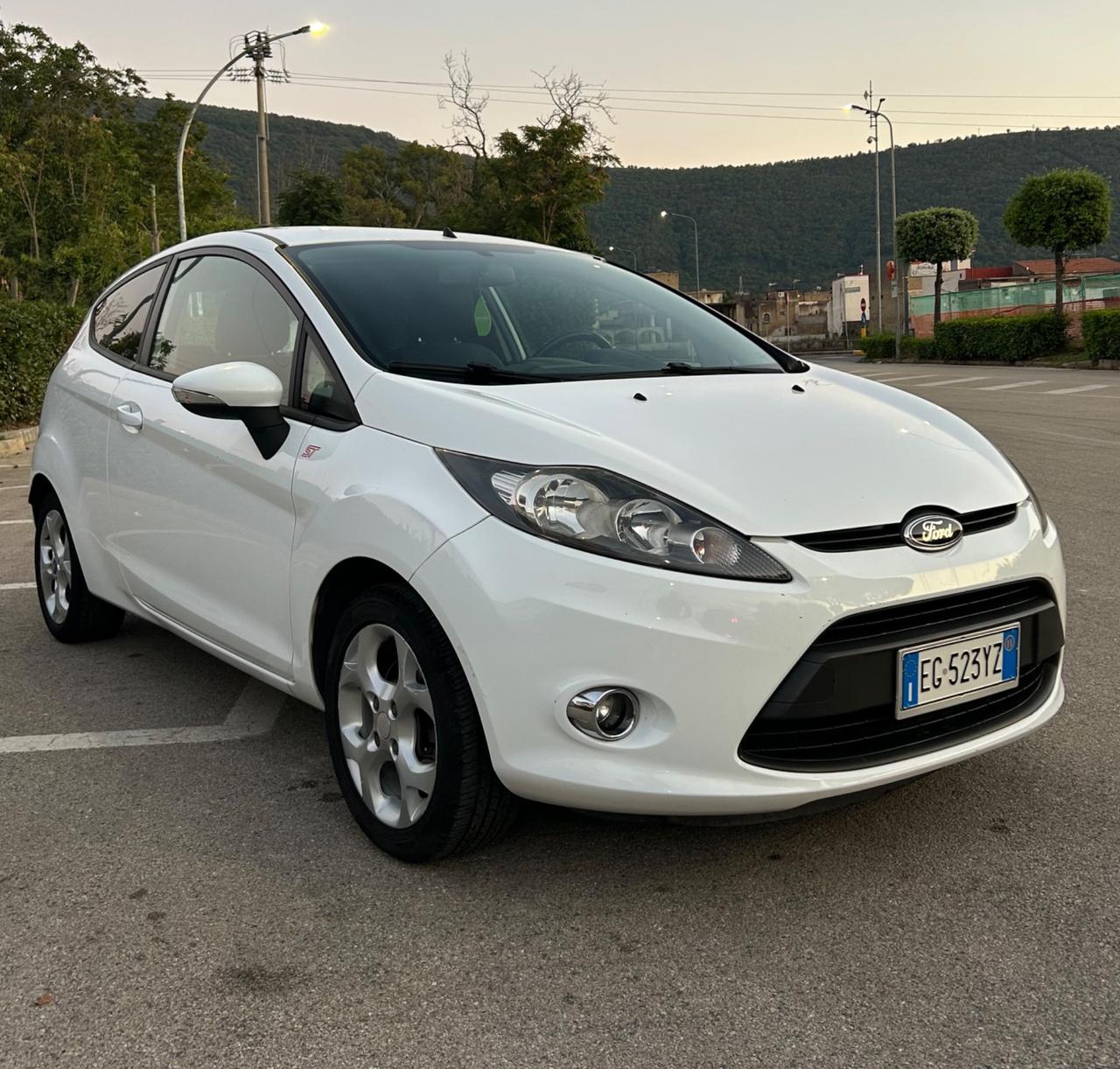 Ford Fiesta 1.2 82CV 3 porte Titanium - 11/2011