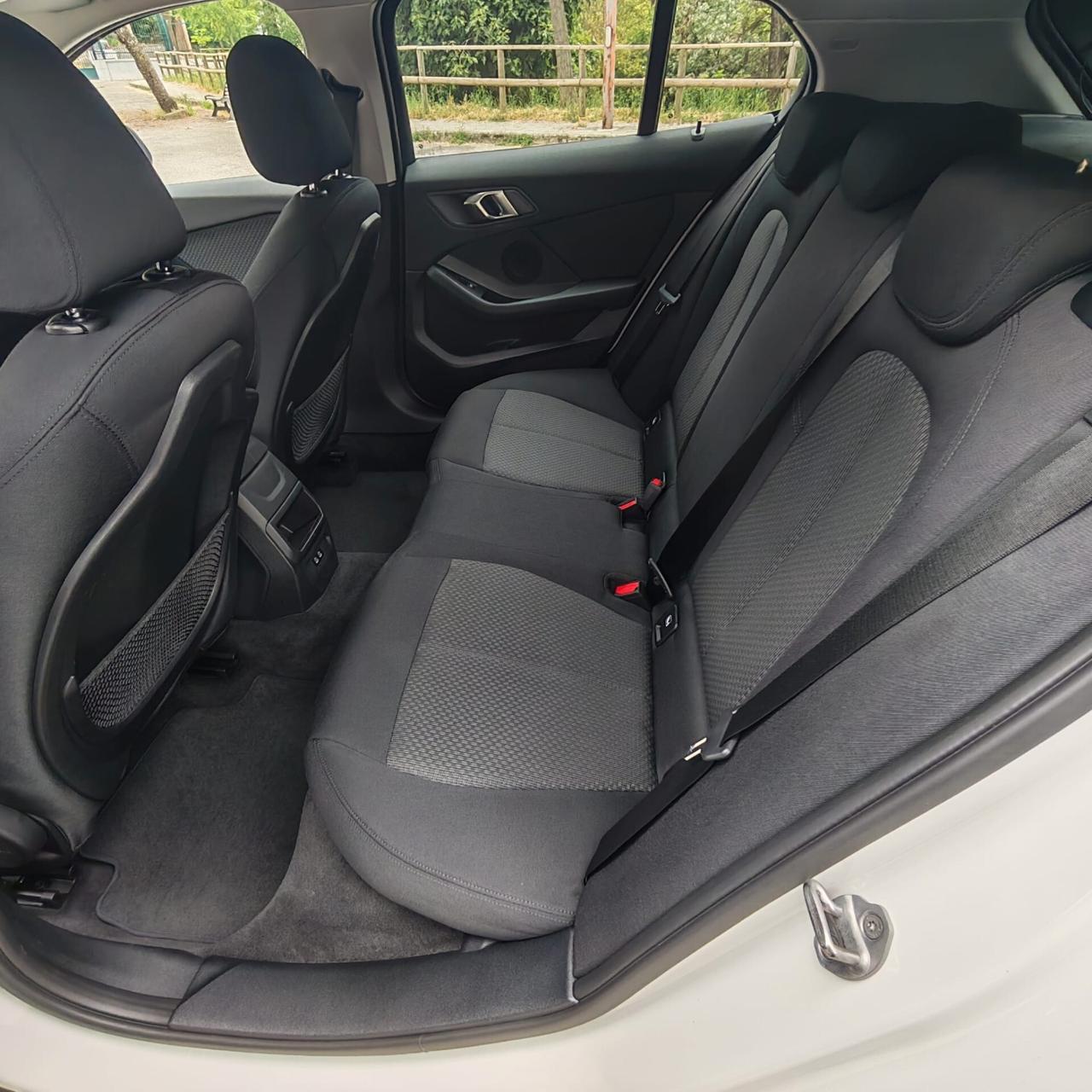 Bmw 116d 5p. Business Advantage FULL SERVICE BMW
