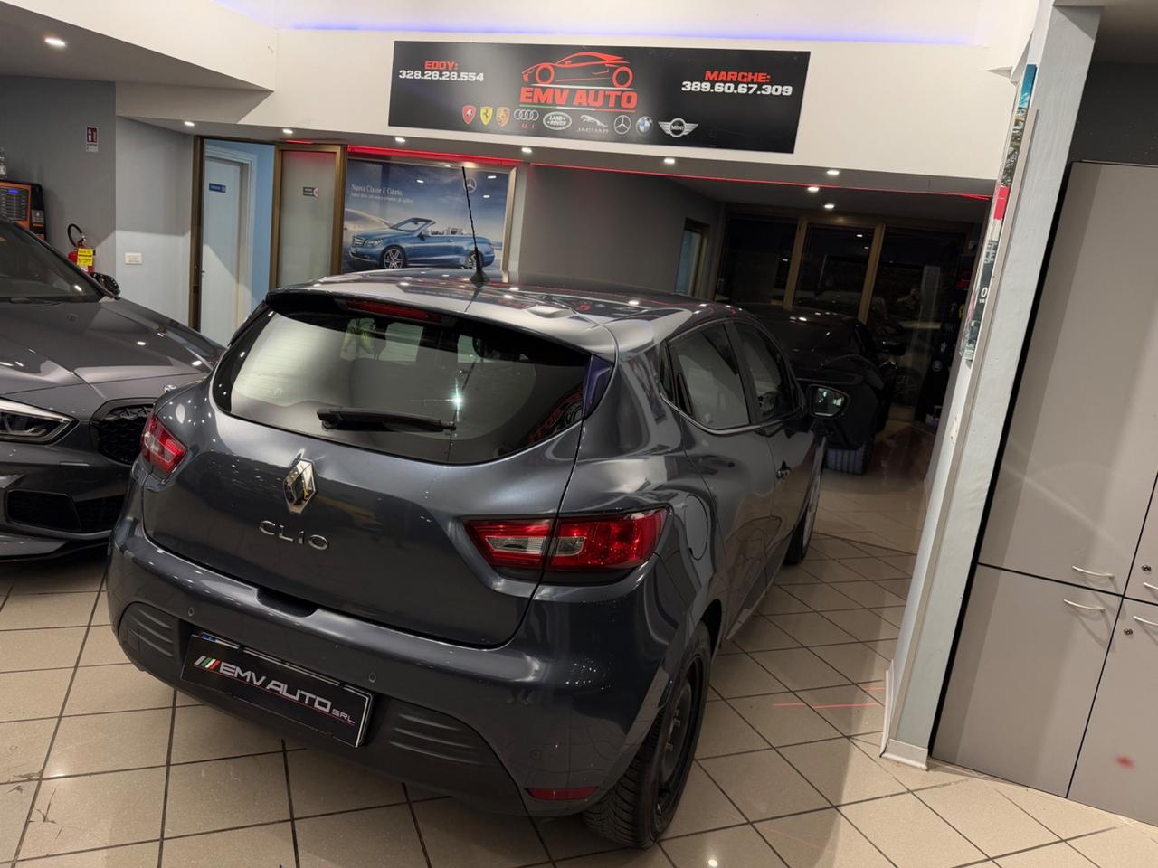 RENAULT Clio 1.2 75CV 5 porte Life ok neopatentati