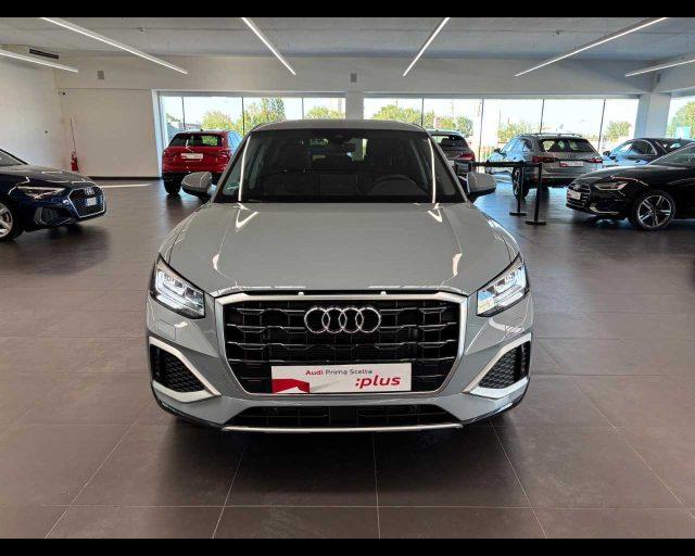 AUDI Q2 35 TDI S tronic Business Advanced