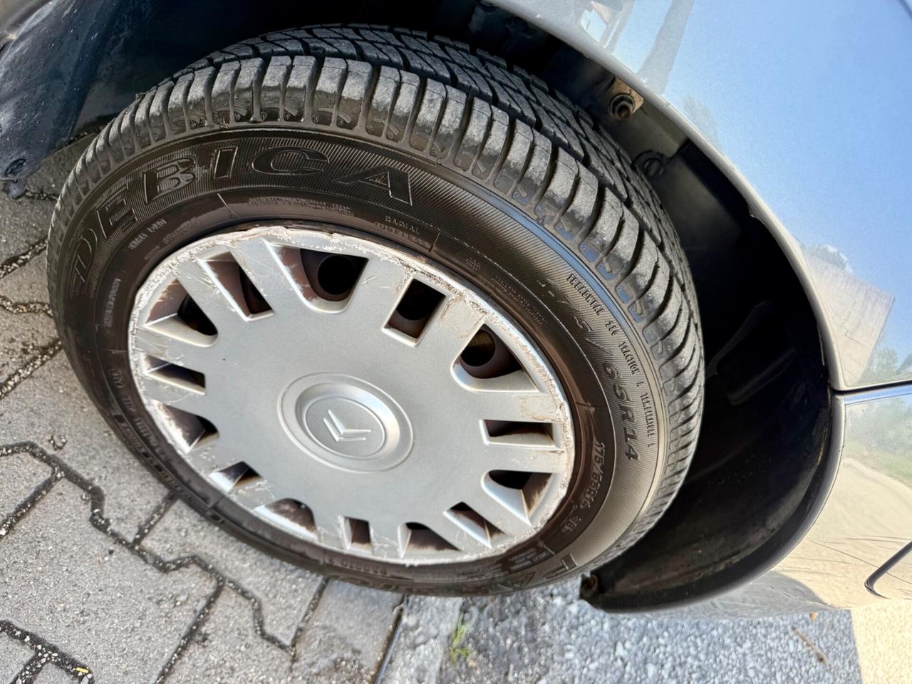 Citroen C3 exclusive 1.1 Benzina 90milaKM NEOPATENTATI