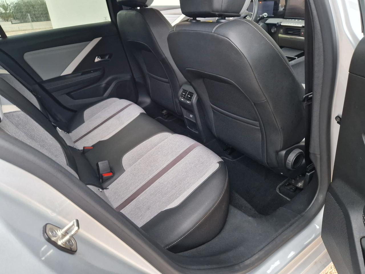 Opel Astra 1.5 Turbo Diesel 130 CV AT8 GS Line