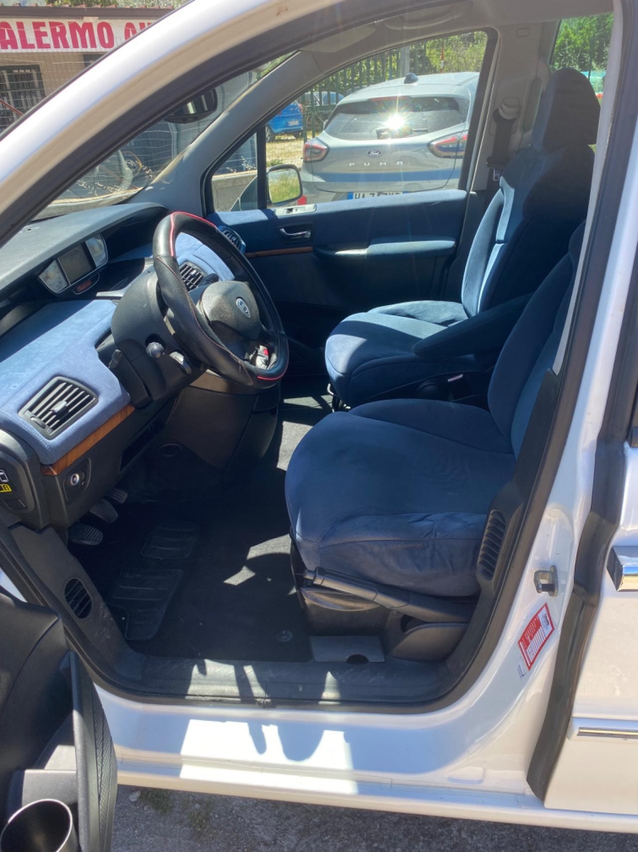 Lancia Phedra 2.0 MJT 136 CV Platino