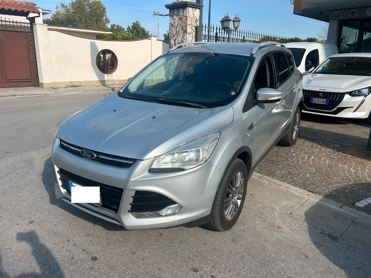Ford Kuga 2.0 TDCI 140 CV 4WD Powershift Titanium