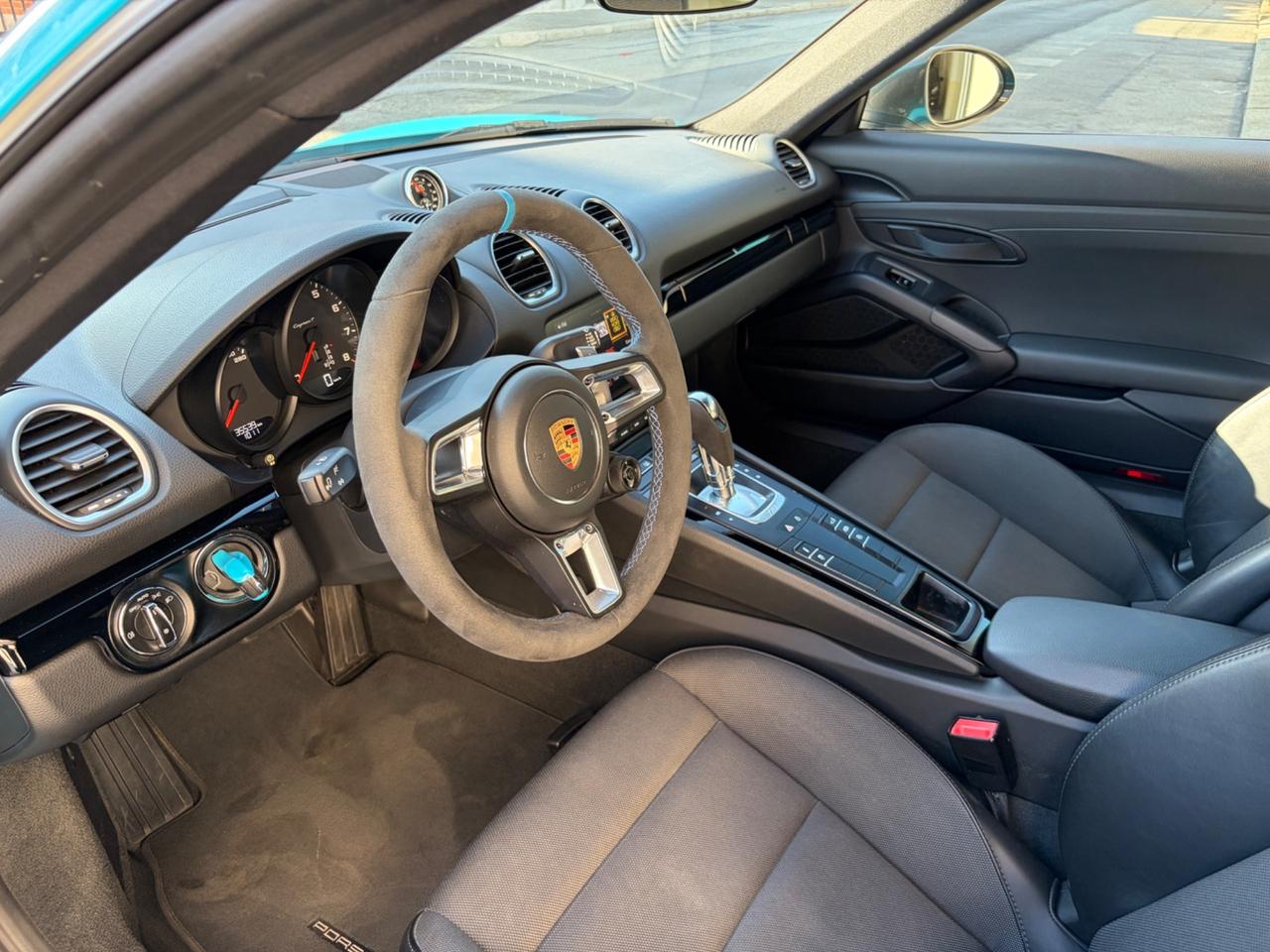 Porsche 718 Cayman T CV 300