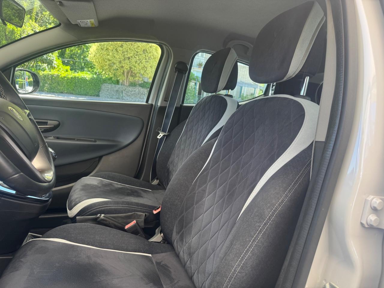 Lancia Ypsilon 1.2 69 CV MYA S&S Platinum