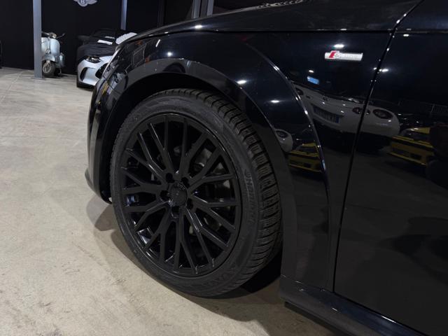 AUDI TT TT 2.0 TDI ROADSTER SLINE TOTAL BLACK