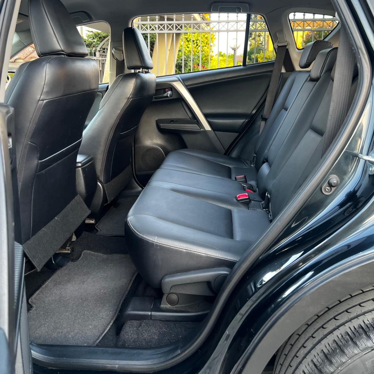 Toyota RAV 4 RAV4 2.0 D-4D 4WD Lounge, UNICO PROPRIETARIO, KM CERTIFICATI TOYOTA