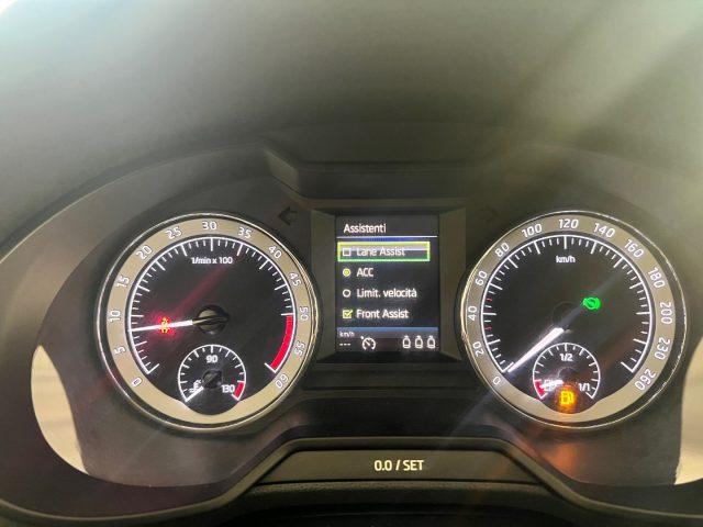 SKODA Octavia 2.0 TDI SCR 184 CV DSG Wagon 4x4 Scout