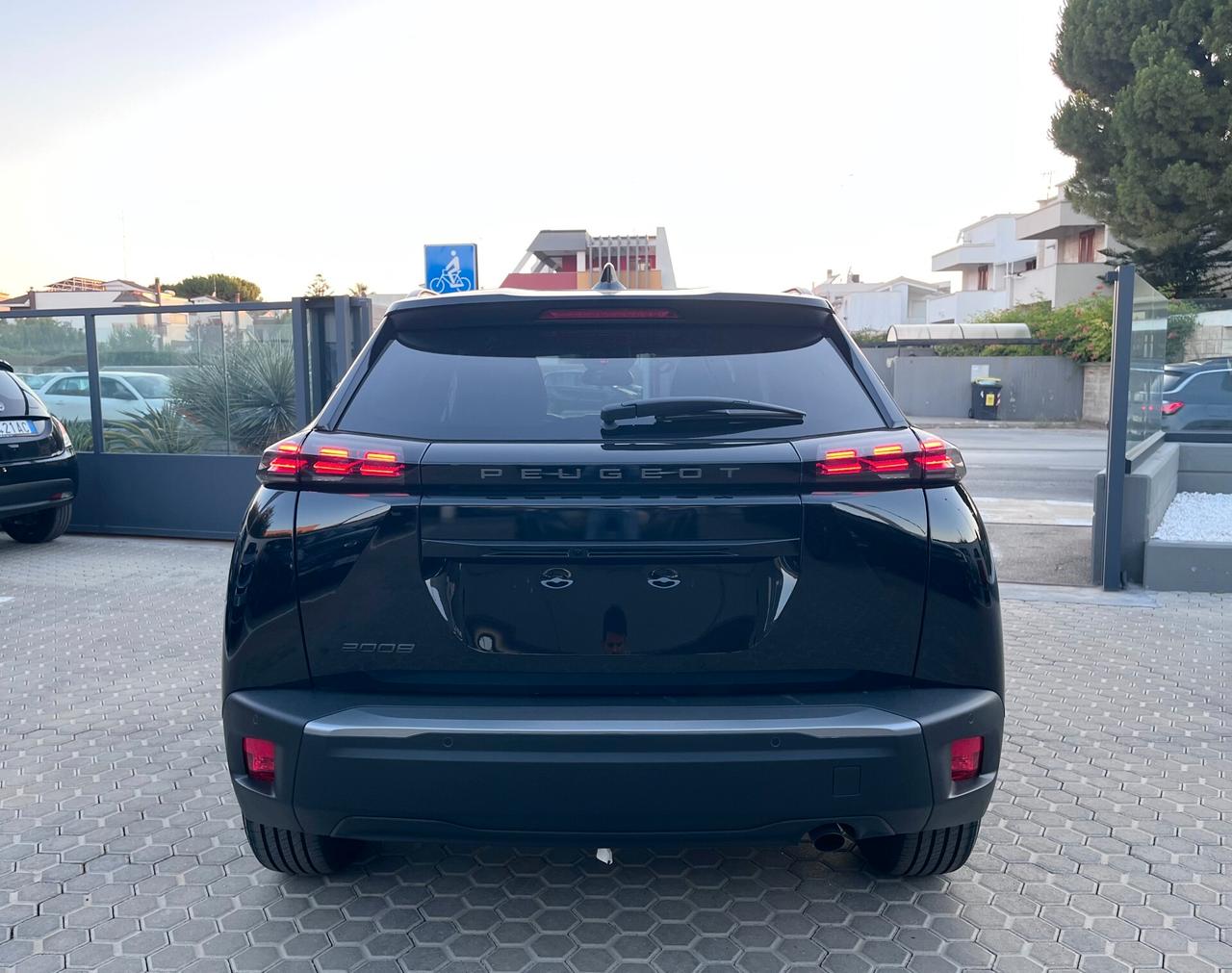 Peugeot 2008 100 S&S Allure Km0