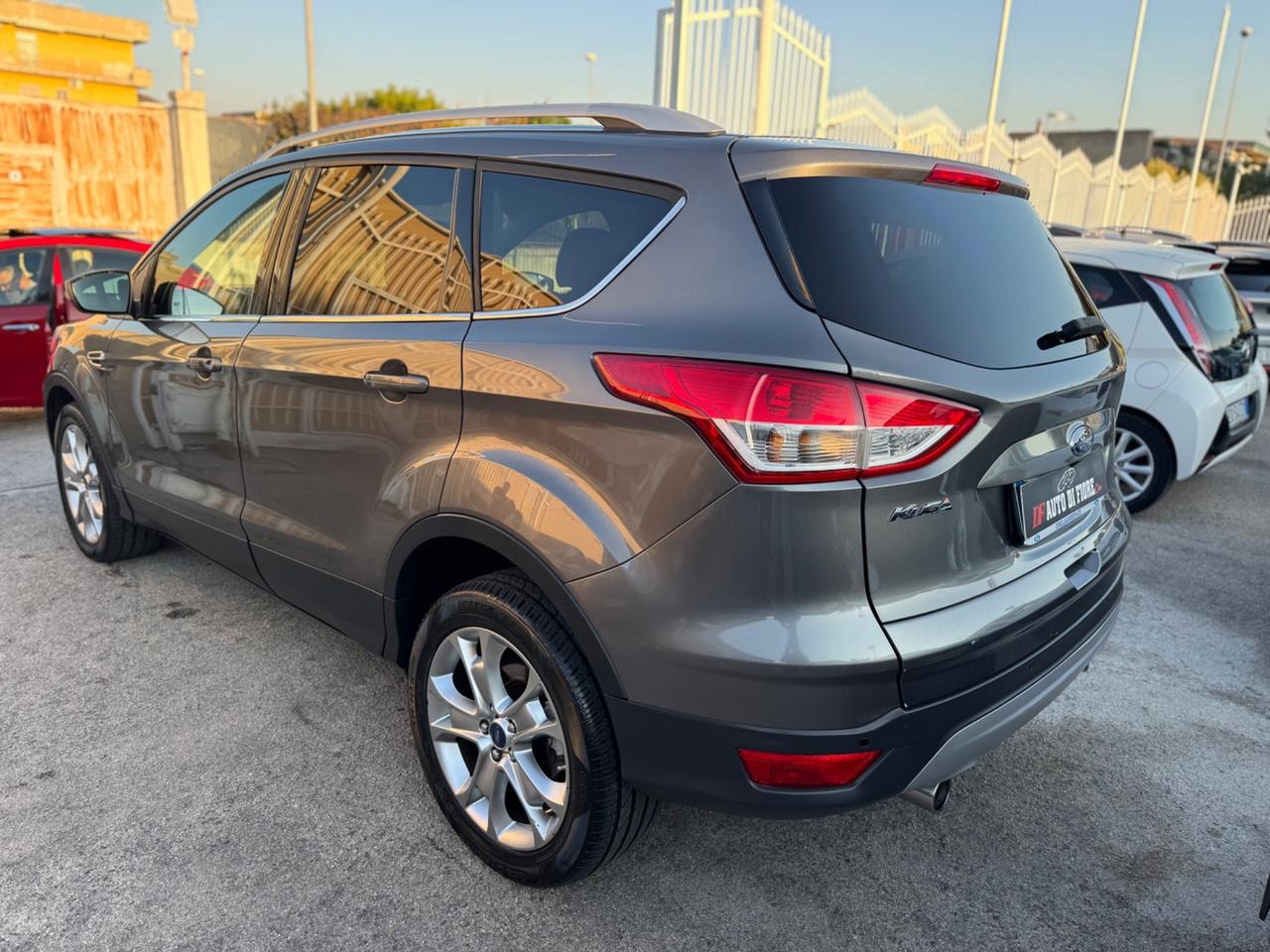 Ford Kuga 2.0 TDCI 163 CV 4WD Titanium NAVI RETROCAMERA