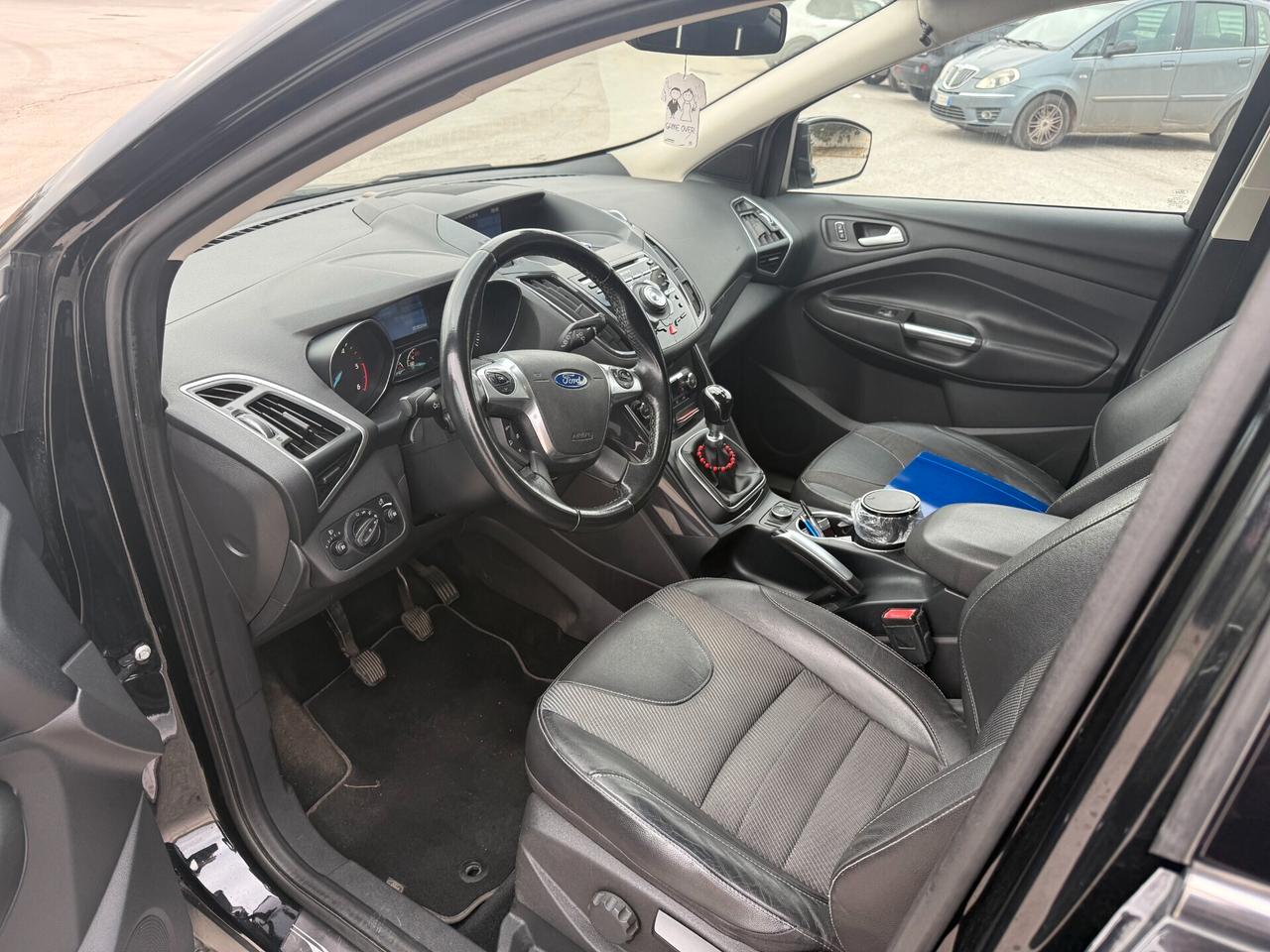 Ford Kuga 2.0 TDCI 140 CV 4WD Titanium