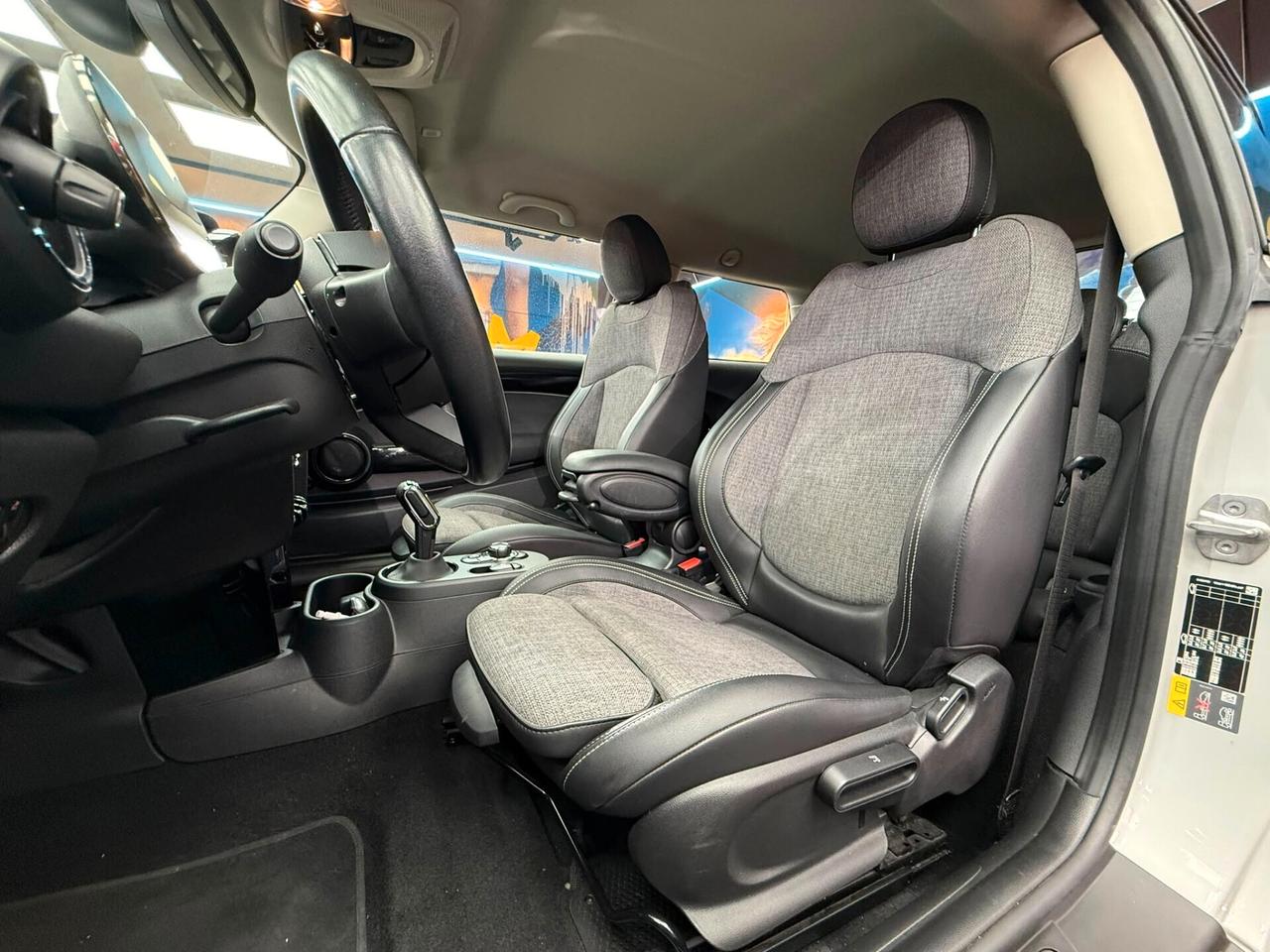 Mini Full Electric Cooper SE Yours (608)