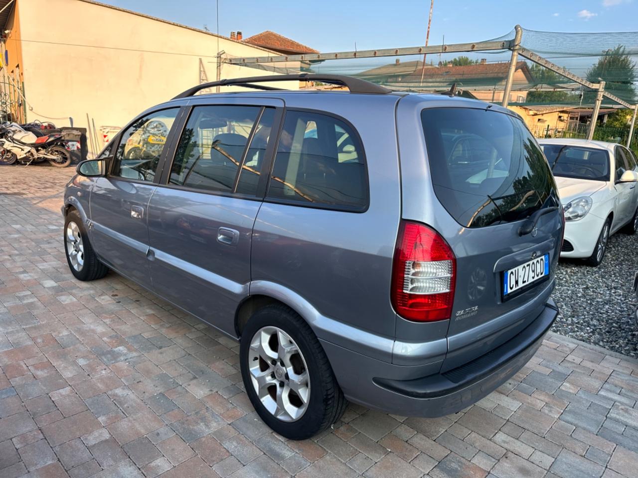 Opel Zafira 1.8 16V cat Fashion Line