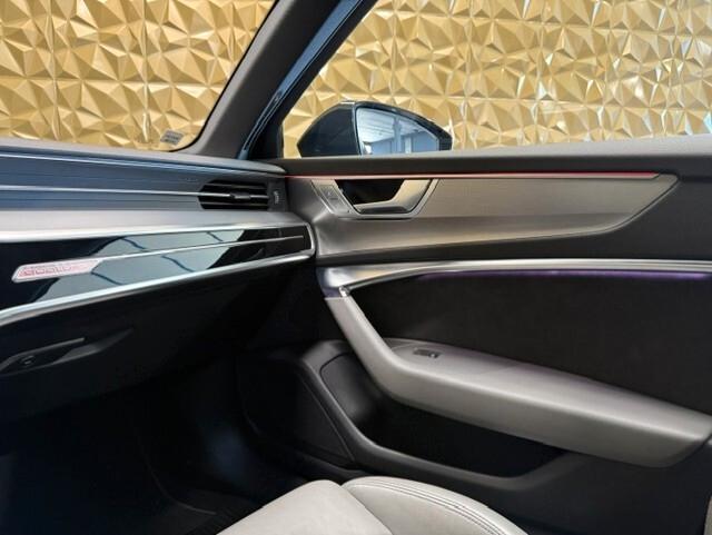 Audi A6 Avant 55 3.0 tfsi mhev Sline quattro s-tronic
