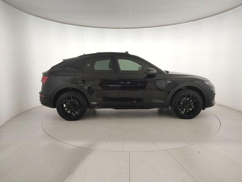 Audi Q5 I 2021 Sportback Sportback 40 2.0 tdi mhev 12V S line quattro s-