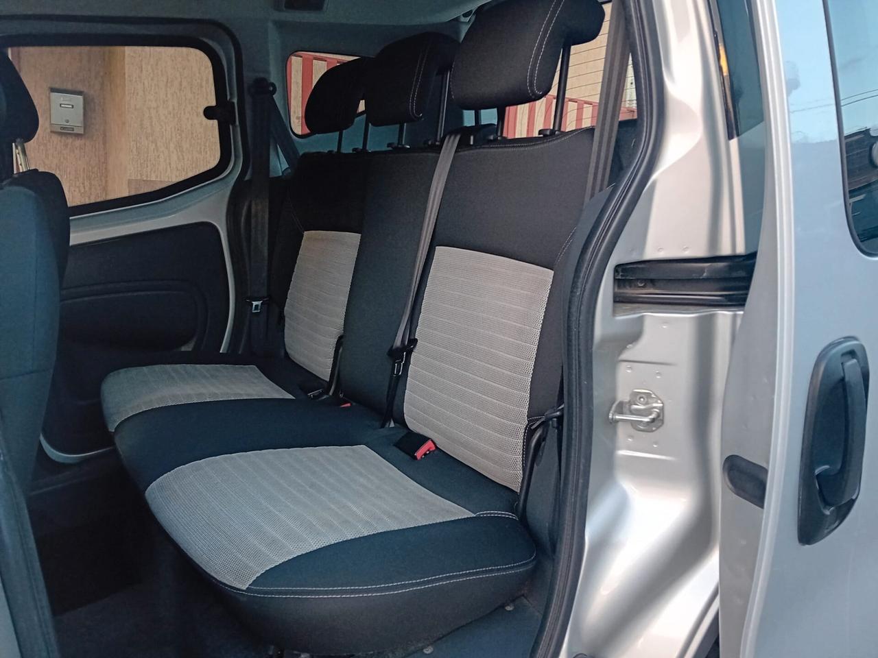 Fiat Qubo 1.3 MJT 75 CV Trekking