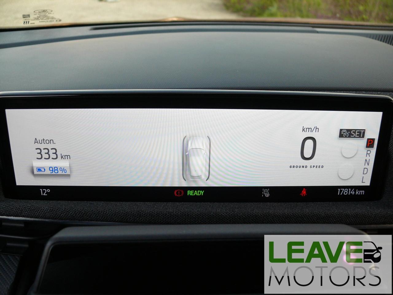 Ford Mustang Mach-E AWD 351 CV (M1483)