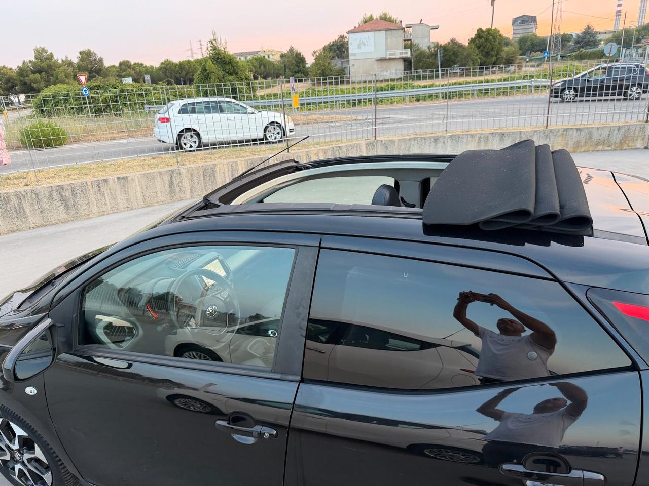 Toyota Aygo Connect 1.0 VVT-i 72 CV 5 porte x-wave MMT