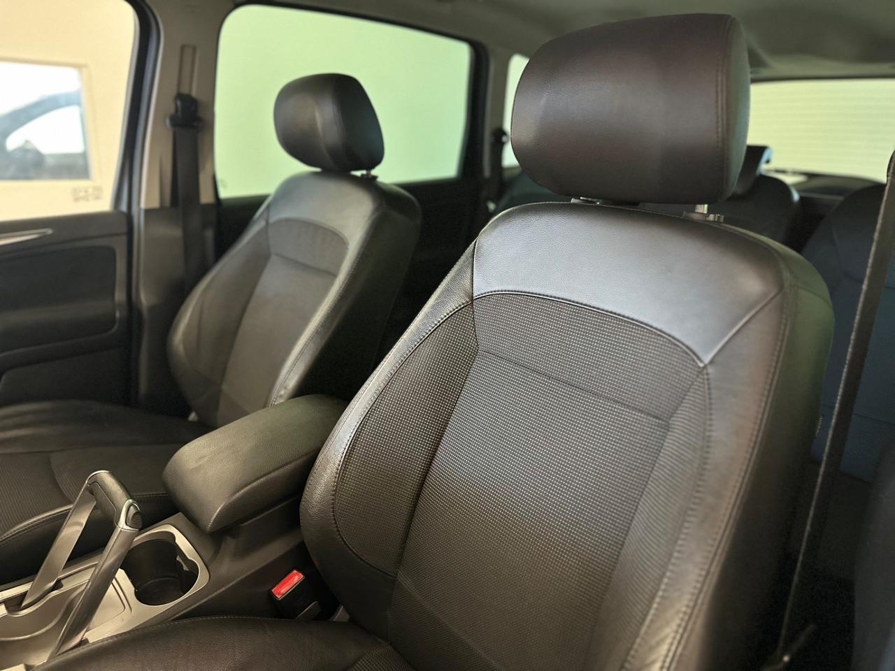 Ford S-Max 1.8 TDCi 125CV TITANIUM NEOPATENTATI