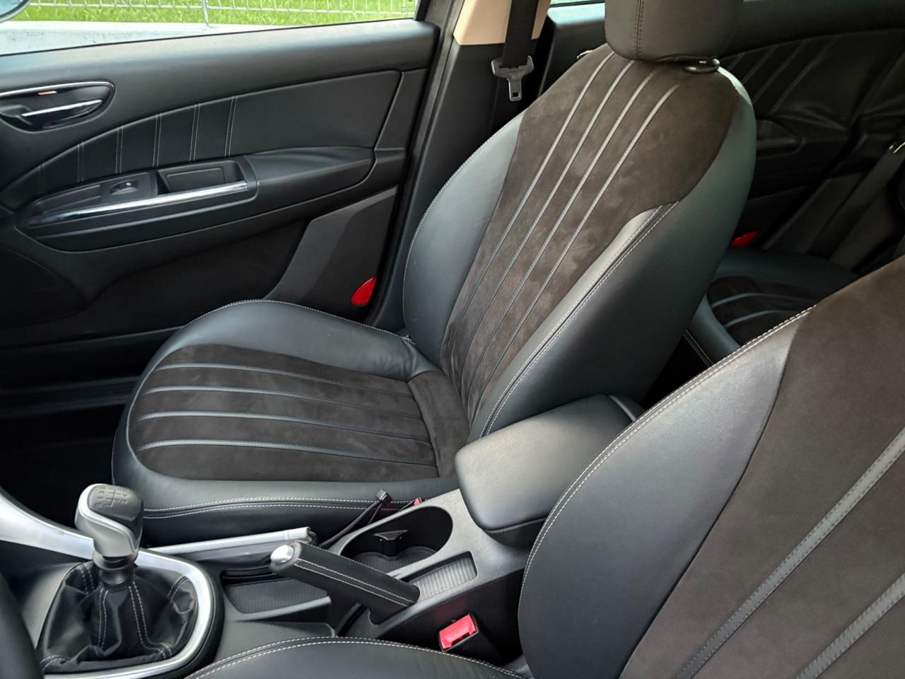 Lancia Delta 1.4 T-Jet 120 CV Oro 2010