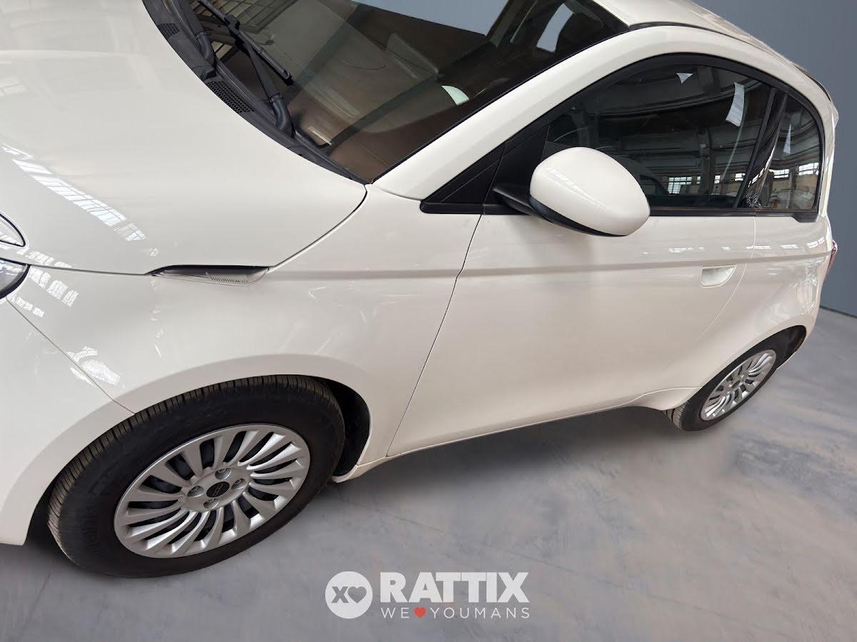 Fiat 500e motore elettrico 23,8 kWh Icon