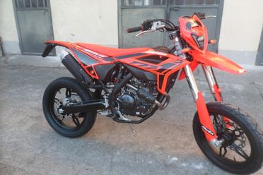 BETA RR 125 MOTARD NUOVO 2026 EURO 5 PLUS