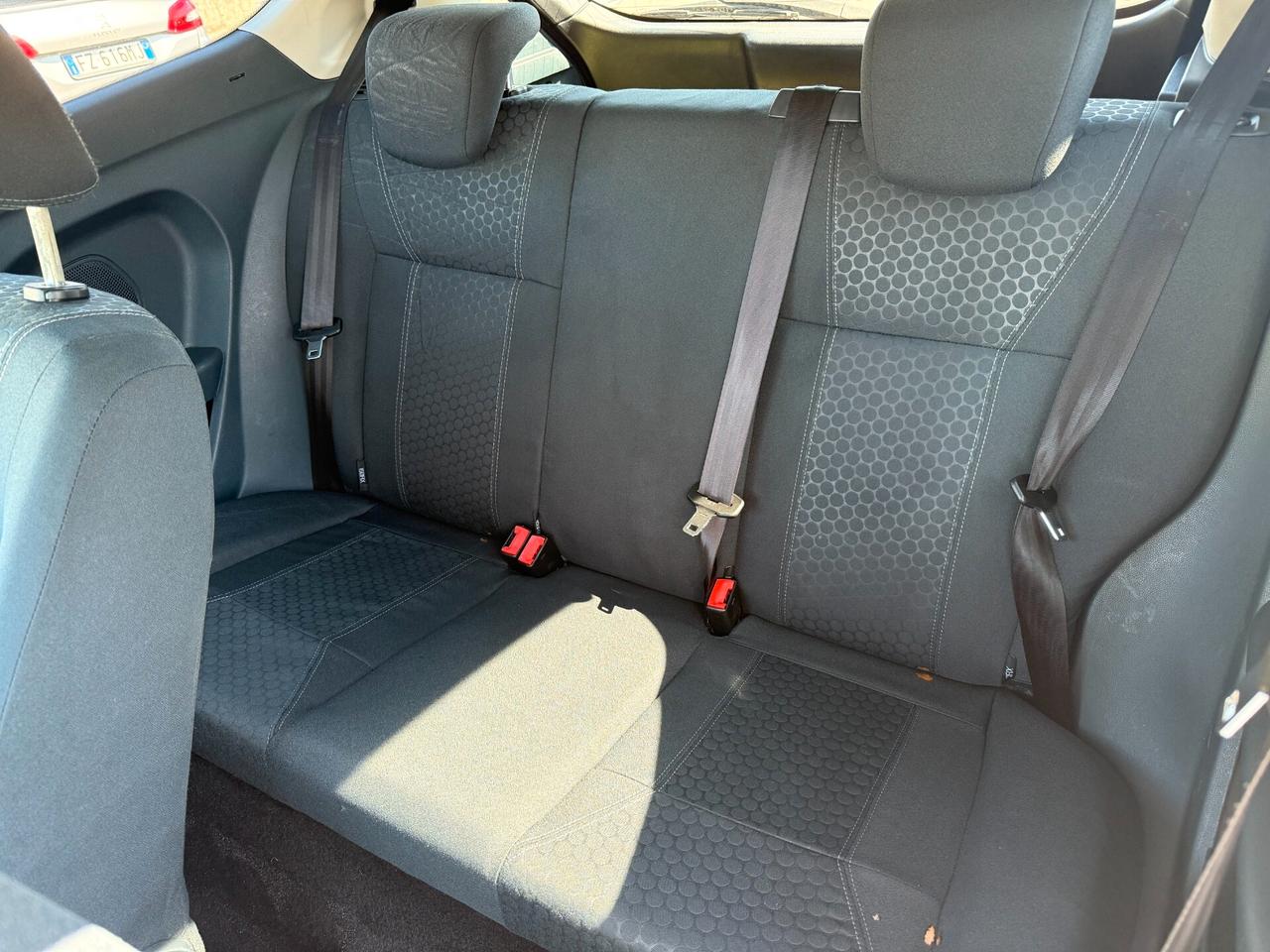 Ford Fiesta 1.4 **GPL** **KILOMETRAGGIO NON REOLARE**
