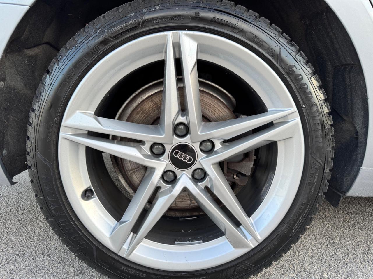 AUDI A4 Avant 2.0 Tdi Advanced - Virtual Matrix 18