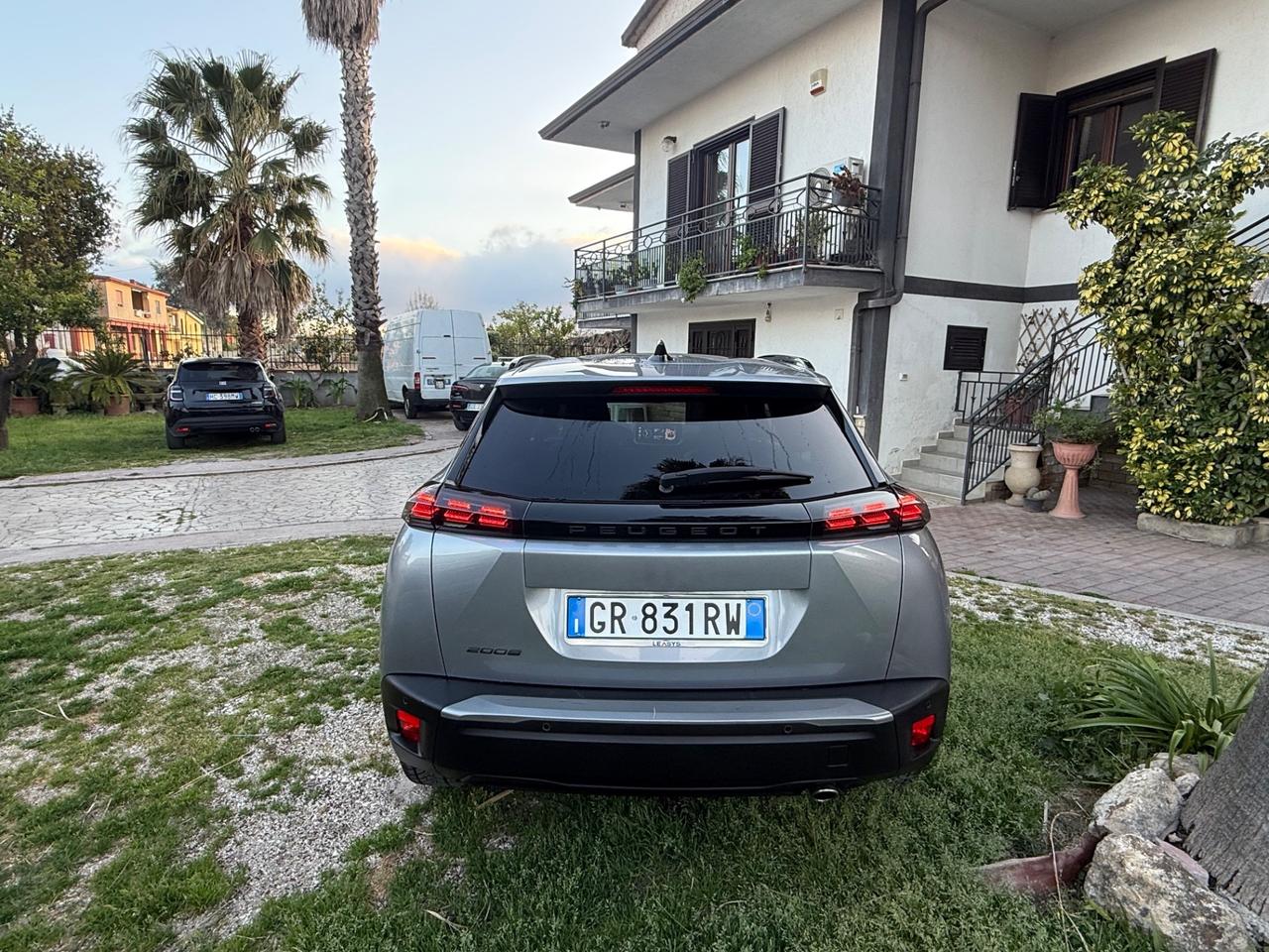 Peugeot 2008 BlueHDi 130 S&S EAT8 Allure