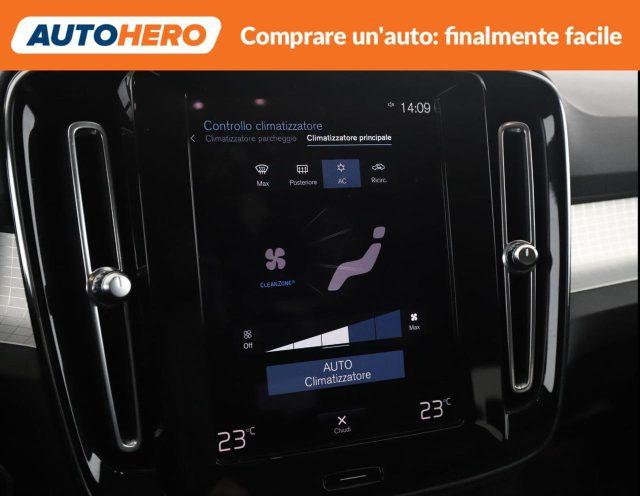 VOLVO XC40 T3 Momentum Pro