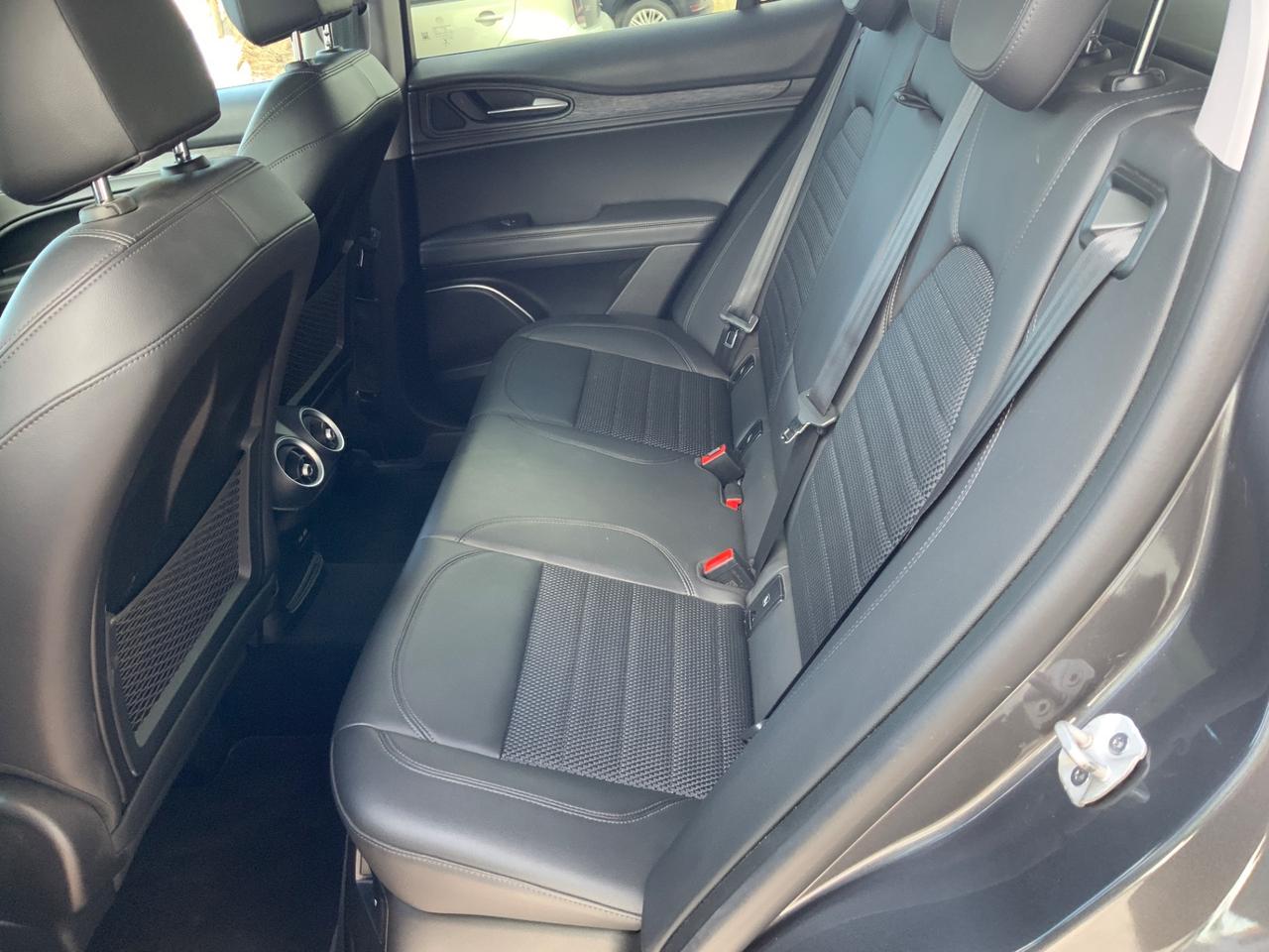 Alfa Romeo Stelvio 2.2 Turbodiesel 190 CV AT8 Q4 Business