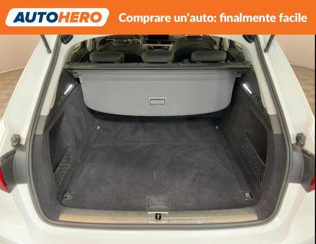 AUDI A4 35 TFSI Business Advanced