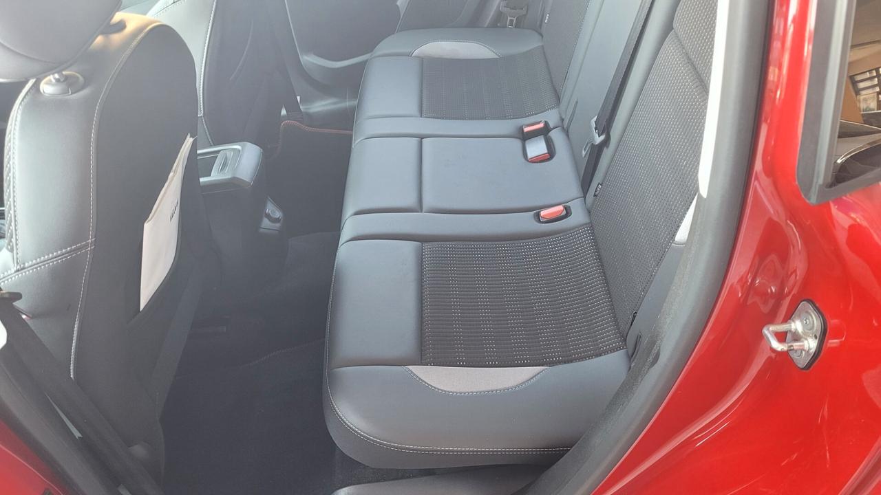 Peugeot 2008 BlueHDi 120 S&S Black Matt euro 6B