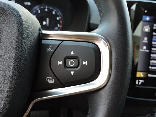 VOLVO XC40 B4 BENZINA AWD INSCRIPTION AUTOMATICA