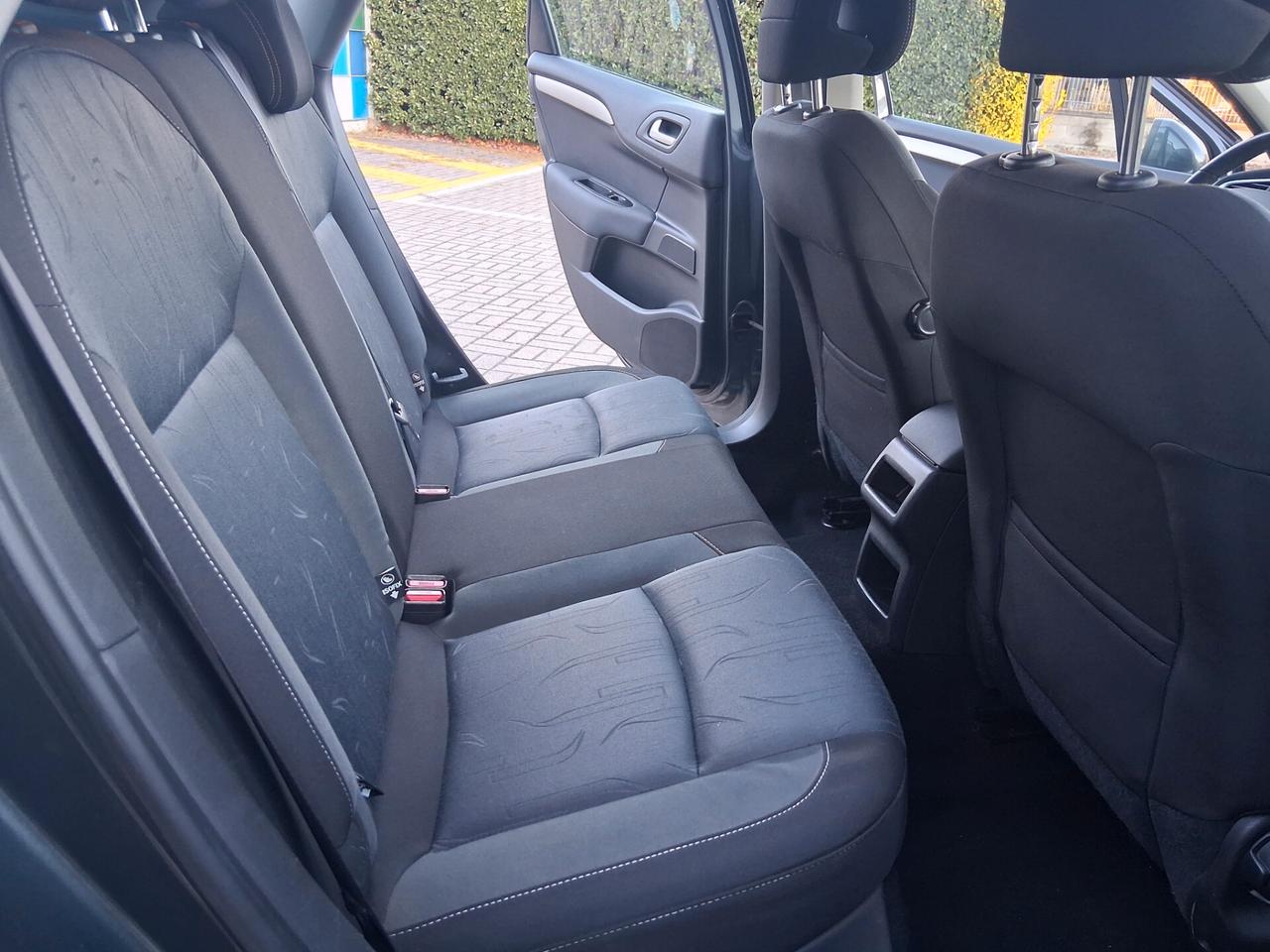 Citroen C4 1.4 VTi 95 Seduction..CELL 320 147 1147 WUATSAPP 3276540940