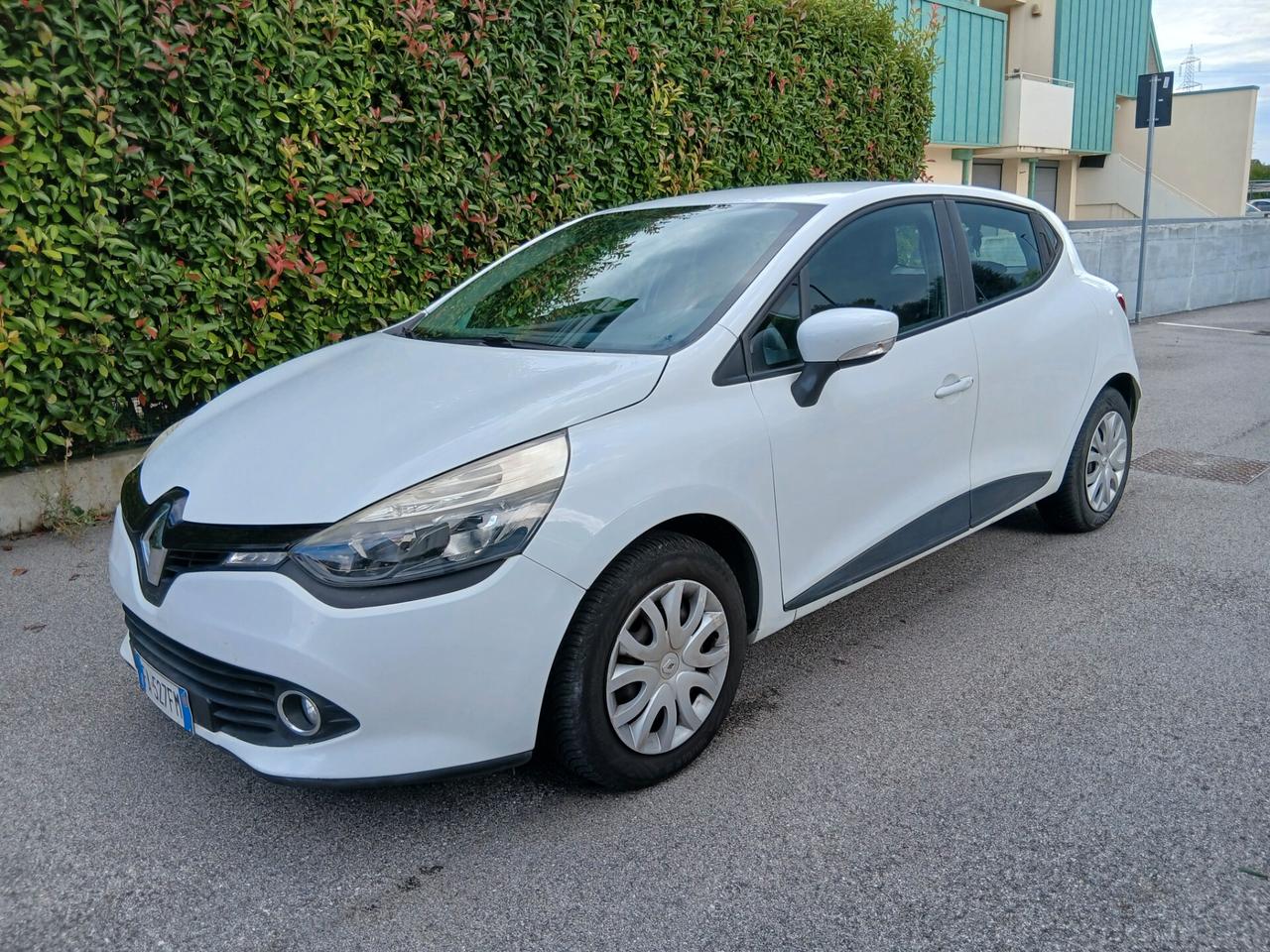 Renault Clio 1.5 dCi 8V 75CV 5 porte Wave tua a € 185 mese
