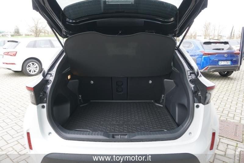 Toyota Yaris Cross 1.5 Hybrid 5p. E-CVT AWD-i Adventure