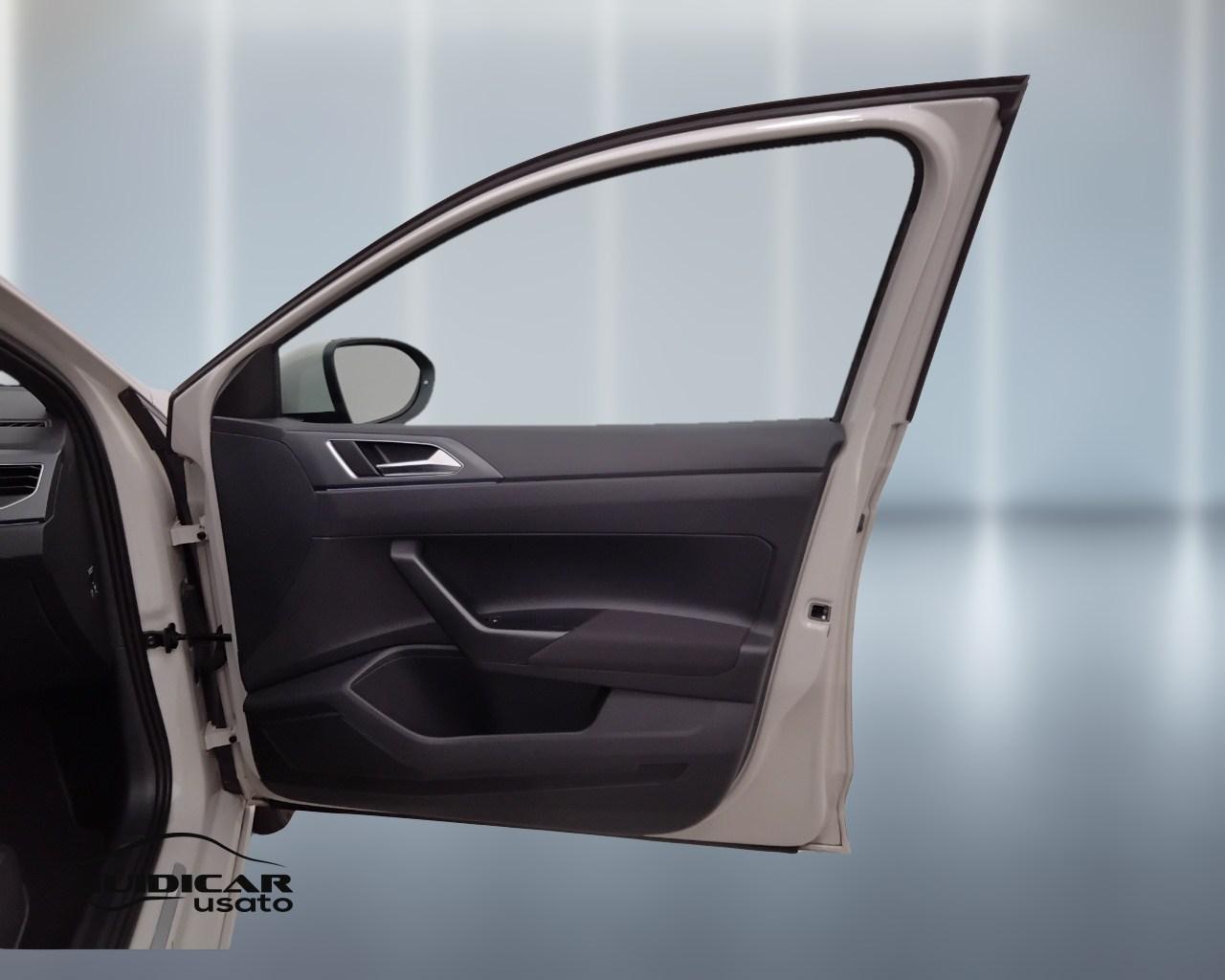 VOLKSWAGEN Taigo - Taigo 1.0 tsi R-Line 110cv dsg
