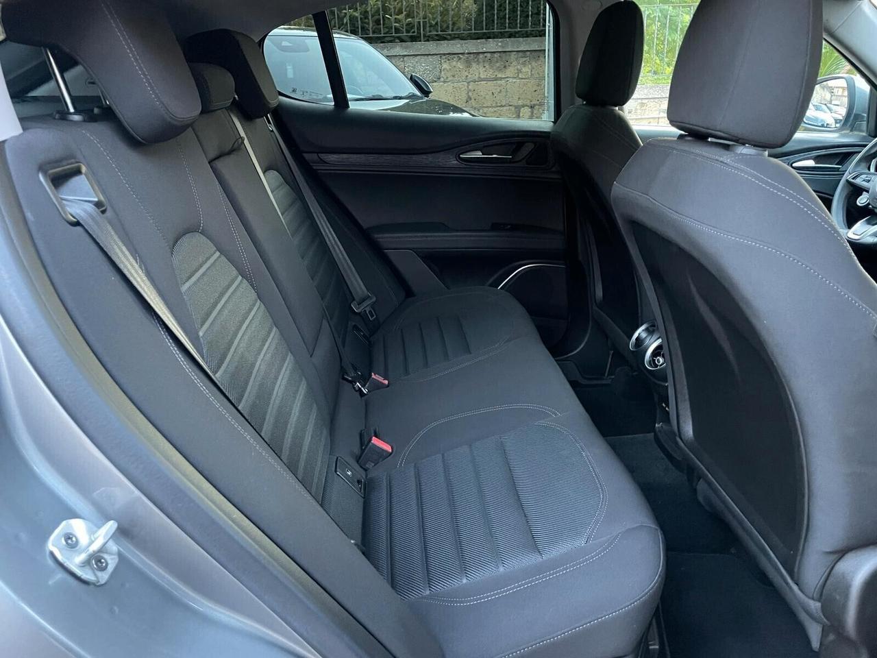 Alfa Romeo Stelvio 2.2 Turbodiesel 160 CV AT8 RWD Business