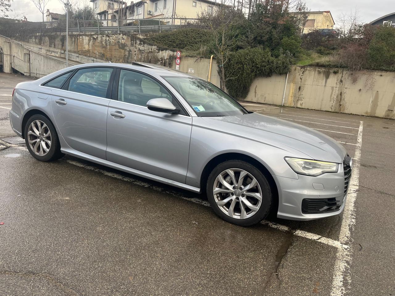Audi A6 3.0 TDI 272 CV quattro S tronic Business 284.000 KM