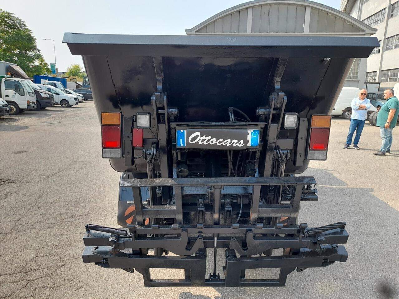 Isuzu NPR/NKR NKR 85 3.0 TD cat PM-RG Cabinato