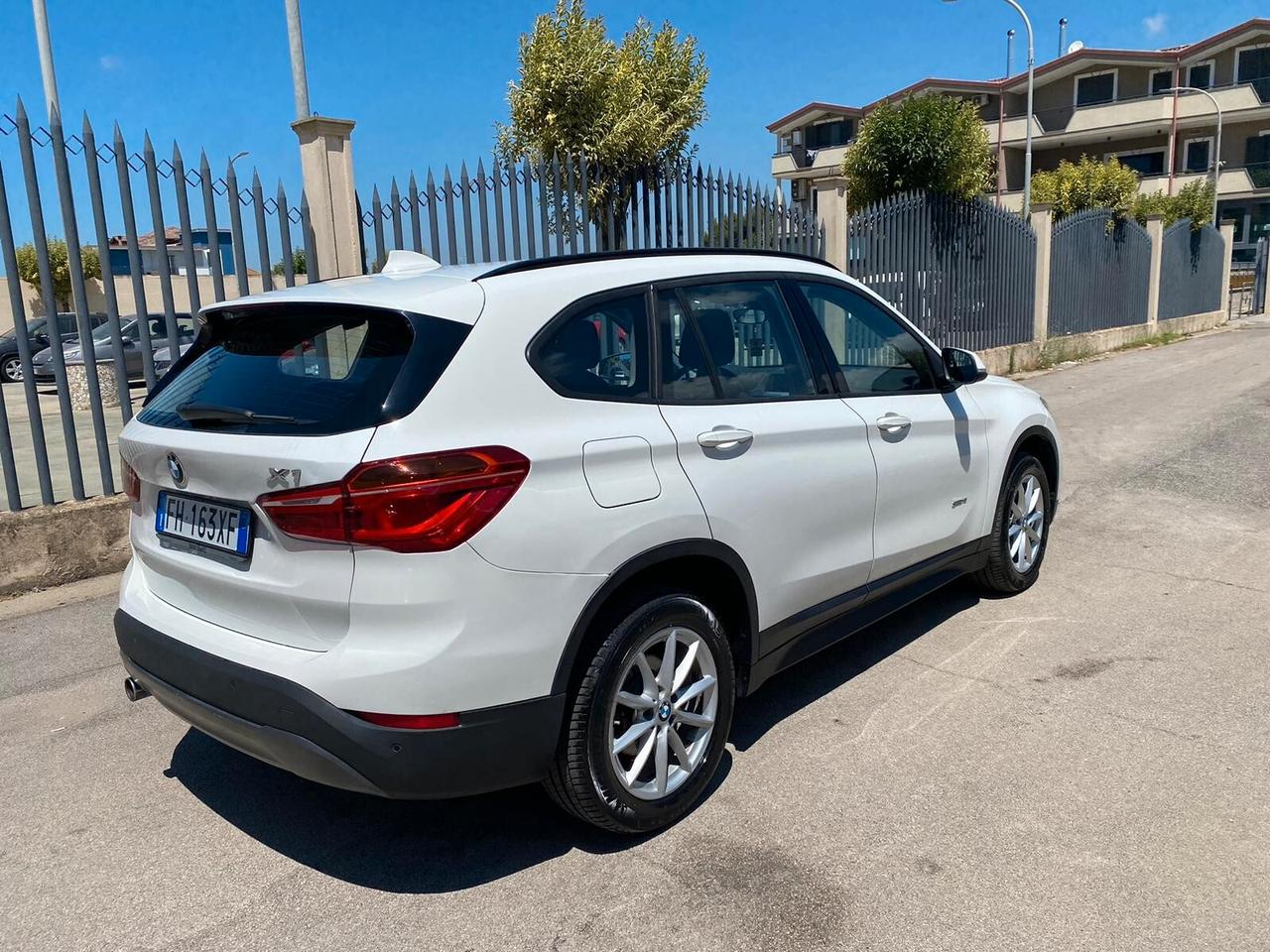 Bmw X1 sDrive18d Business ANNO 2017