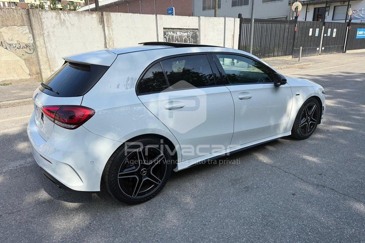 MERCEDES A 200 d Automatic Premium